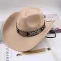 Cappello da cowboy western classico in camoscio beige con distintivo a testa di toro. - Stile Cinque Stelle Con Lacci / Beige chiaro
