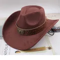Cappello da cowboy western marrone classico con fibbia a testa di toro su rivista - Stile Con Stampa Testa Di Toro / Caffè