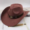 Cappello da cowboy western marrone classico con fascia decorativa in pelle borchiata - Simbolo di Prugna Ovale / Caffè