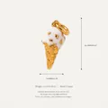 Elegante ciondolo a cono gelato in rame dorato con smalto bianco e scaglie d'oro - Ciondolo Gelato Foglia d'Oro