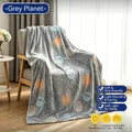 Grey glow-in-the-dark flannel blanket with cartoon planet and rocket patterns - 100*150cm / Grey Planet