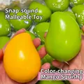Farbwechselndes Mango-Quetschspielzeug zum Stressabbau, Gelb und Grün, sensorisches Spiel. - Farbwechselnder Mango / Knuspriges Geräusch