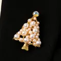 Close-up detail of an elegant gold Christmas tree brooch with white pearls and iridescent rhinestone. - Artificial Pearl Christmas Tree Style (12251) / Gold