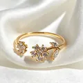 Eleganter verstellbarer Blumenring aus Gold mit funkelnden Zirkonia-Steinen für Damen - Einstellbar Offen / Doppeltes Florales Thema Zirkonia Stil (JZ092) / Gold