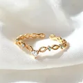 Eleganter verstellbarer Goldring mit Herzzirkon und blauen Akzentsteinen auf Seide - Einstellbar Offen / Rosa und weißer Sternblumenstil (JZ0111)