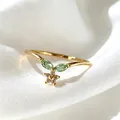 Eleganter verstellbarer Goldring mit grünen Blättern und zartem Zirkonia-Blumenanhänger - Einstellbar Offen / Gold Rosa Herz Stern Zirkonia (JZ0109)
