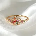 Eleganter, verstellbarer Goldring mit einem Blumen-Design aus bunten Edelsteinen. - Einstellbar Offen / Buntes Zirkonia Blumen-Stil (JZ098)