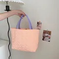 Süße gesteppte Herz-Tragetasche in Pfirsichorange mit violetten Tragegriffen - Groß / Orange