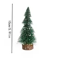 15 cm mini besneeuwde kerstboom voor op tafel met houten voet decoratie - Pagode Besneeuwde Stijl / 15cm