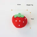 Giocattolo di peluche fragola per cani, rosso con pois bianchi, 9,5x10 cm - Rosso Fragola