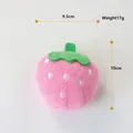 Morbido giocattolo di peluche fragola per cani, dimensioni 9,5x10cm e peso di 17g - Rosa Fragola