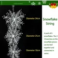 Guirnalda de copos de nieve blancos de 18 cm, 25 cm y 34 cm para decorar - 6 Piezas / Blanco
