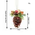 Traditionele kerst dennenappel decoratie met kaneelstokjes en bessen, 14cm hoogte - Kerstornament J-Stijl