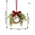 Handgemaakte mini-kerstkrans met rode fluwelen strik en een gouden kerstbel - Kerstornament M-Stijl