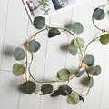 Warme LED-Lichterkette mit künstlichen grünen Eukalyptusblättern zur Dekoration - Eukalyptusblatt / USB-Modell 2m 20 LEDs (Warmlicht)