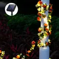 Solarbetriebene LED-Rosenblüten-Lichterkette für die Gartendekoration im Freien - Hellrosa + Orangefarbene Rosenrankenleuchte / Batteriebetrieben 2m 20LEDs (Warmweiß)
