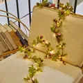 Warme LED-Blumenranken-Lichterkette für die Dekoration von Haus, Garten und Terrasse - Rosa + Rosenrot Rosen Kupferdrahtlicht / Batteriemodell 2m 20 LEDs [Warmlicht]
