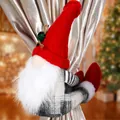 Simpatico fermatende natalizio in peluche a forma di gnomo per decorazioni festive - Gnome-Red Hat