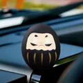 Kleiner traditioneller schwarzer Daruma Puppe Glücksbringer Auto Innenraum Dekor - Schwarz