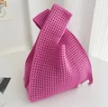 Sac à poignet tricoté rose bonbon élégant avec un design de motif à mailles ajourées - 20x38cm / Rose Rouge Ajouré