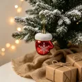 Roter Handschuh-Weihnachtsbaumschmuck mit weißem Schneeflockenmuster und Glitzer - Handschuh-Anhänger