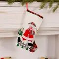 Feestelijke linnen kerstsok met een 3D-sneeuwpop en rode geruite afwerkingsdetails - Sneeuwpop