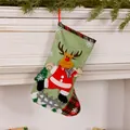 Groene linnen kerstsok met 3D rendier ontwerp voor vakantiegeschenken en snoepgoed - Hert