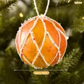 Pallina di Natale arancione con motivi di glassa bianca, diametro 8 cm, artigianale - Omino di Pan di Zenzero Stile J (XM0240S)