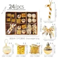 Juego de 24 adornos navideños dorados con bolas, lazos y bastones de caramelo. - Caja Pequeña de Kraft Juego de 24 Piezas / Dorado