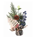 Mini kunstmatige kerstboom met dennenappels en blauwe bessen in een jute potje - Bosbes Stijl Potplant