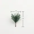 Kleiner künstlicher PVC Kiefernnadelzweig für Weihnachts DIY Deko 4x5cm - Standard Grün / 4.5cm x 5.5cm