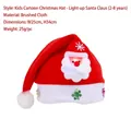 Bonnet de Noël à LED pour enfants en tissu brossé rouge avec motif Père Noël de dessin - Style Père Noël LED (Q2-4)