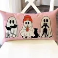Detailansicht von süßen Halloween-Geist- und schwarzen Katzengrafiken auf Kissen - Rosa Basis Geist & Katze Mix (YZT-21) / 30cm*50cm