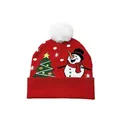 Rote Weihnachts-Strickmütze mit LED-Lichtern, einem Schneemann und einem Tannenbaum - Baum Schneemann