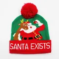 LED Weihnachtsstrickmütze mit Weihnachtsmann-Motiv und Santa Exists Aufschrift - Weihnachtsmann und Rentier