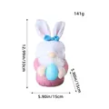 Gnome de Pâques rose en peluche tenant un œuf bleu à pois avec marquages de taille - Gnome Rose avec Oeuf Bleu