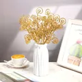 Eleganti rami ricci glitterati dorati per decorazioni festive dell'albero di Natale e della casa - Oro