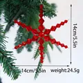Dettaglio dell'ornamento a fiocco di neve in acrilico rosso da 14cm e 24,5g - Fiocco di Neve Rosso Stile C