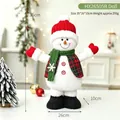 Décoration de Noël poupée peluche bonhomme de neige avec bonnet rouge et écharpe verte - Style Bonhomme de Neige (HX26505B)