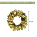 Eleganter 40 cm langer Weihnachtskranz mit goldenen Blumen, Wattebällchen und LED-Leuchten - Goldene Kugel und Goldene Blumen Stil / 40cm (Mit Licht)