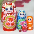 Traditionelles handbemaltes 5-lagiges russisches Matroschka-Set aus Holz mit Blumenmustern - 5-Schichten Rote Sonnenblume-Stil