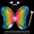 Buntes LED Schmetterlingsflügel Set mit Haarreif und Feenstab für Kinder Kostüme - Dreiteiliges Set (Inklusive Flügel + Stirnband + Zauberstab) / Doppelschichtig Mit Diamanten / bunt
