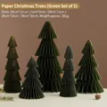 Dekoratives Set aus 5 dunkelgrünen Origami-Weihnachtsbäumen aus Papier mit goldenem Glitzer - 5 Stück / Grün