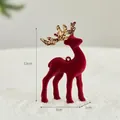 Adorno navideño de reno flocado rojo con astas doradas brillantes y dimensiones - 13cmx7cmx3cm