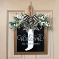 Personalized wooden letter J door hanger featuring floral bow and Welcome home message - 30*30cm / Letter J