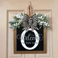 Decorazione porta d'ingresso personalizzata in legno con lettera O e fiocco floreale - 30*30cm / Lettera O
