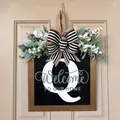 Targa per porta in legno con lettera Q, fiocco a righe e piante finte decorative - 30*30cm / Lettera Q