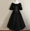 Vue détaillée d'une robe médiévale noire avec taille corsetée et manches évasées - S / Robes / Noir Pur