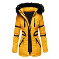 Parka d'hiver jaune pour femmes avec capuche en fausse fourrure et détails en patchwork de cuir PU. - S / Hauts / Jaune