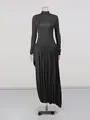 Robe longue noire rétro à manches longues avec jupe plissée drapée et col montant chic. - S / Robes / Noir